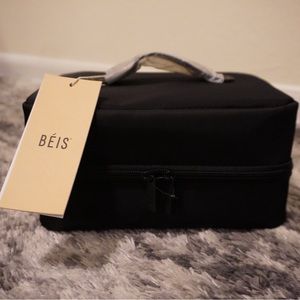 The Hanging Cosmetic Case in Black Beis